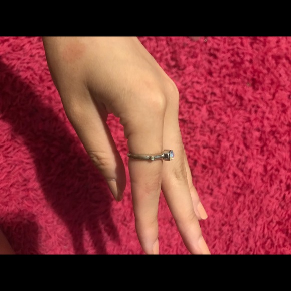 SILVER RING - Picture 2 of 3